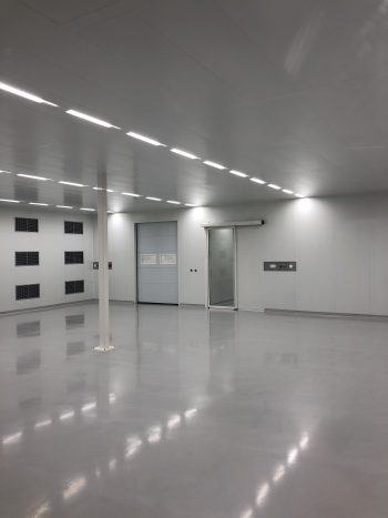 cleanroom rechthoekige ruimte zonder obstakels ISO5
